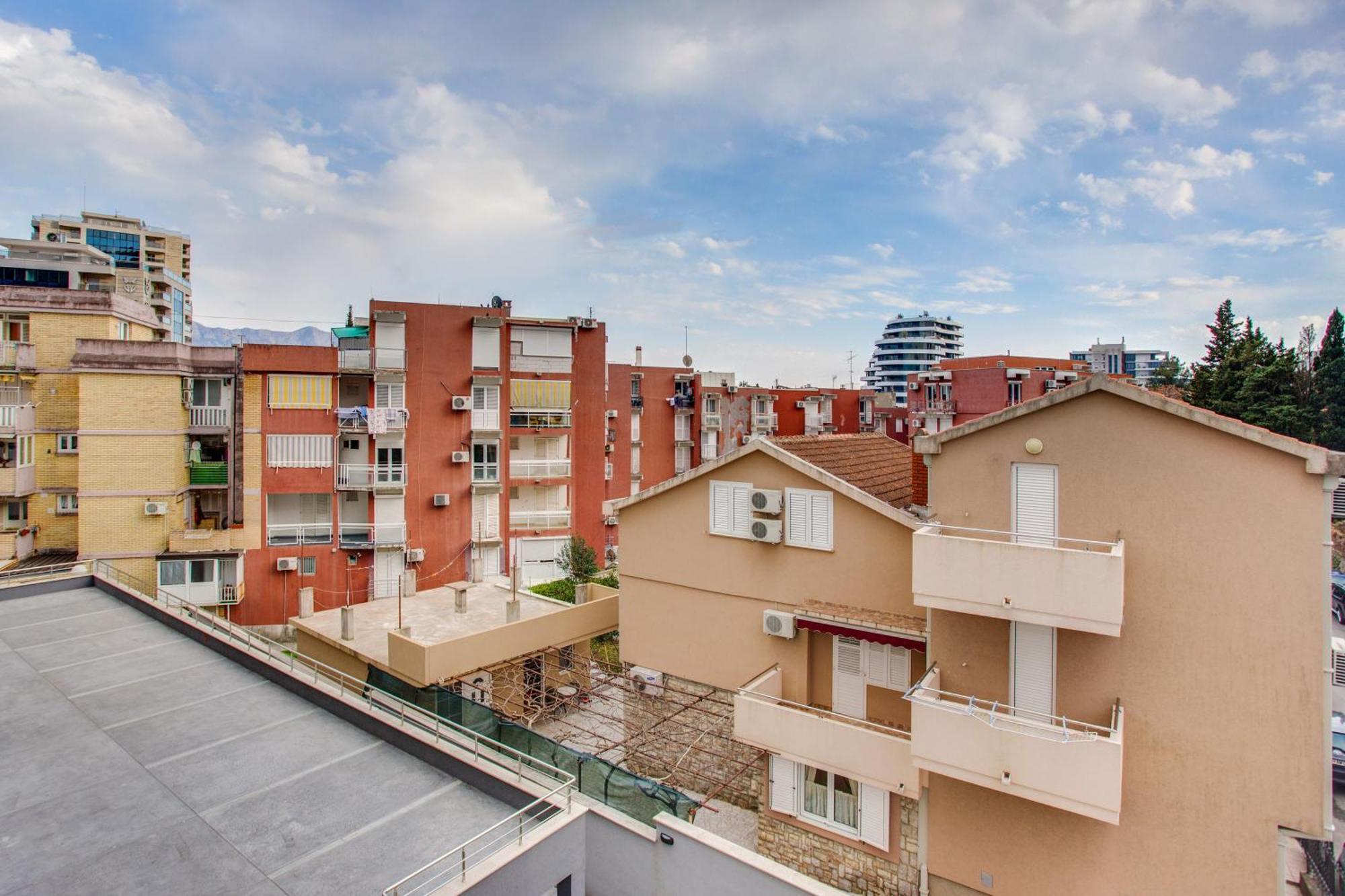 Apartments Lora 13.Jula, 15 Budva Exterior foto